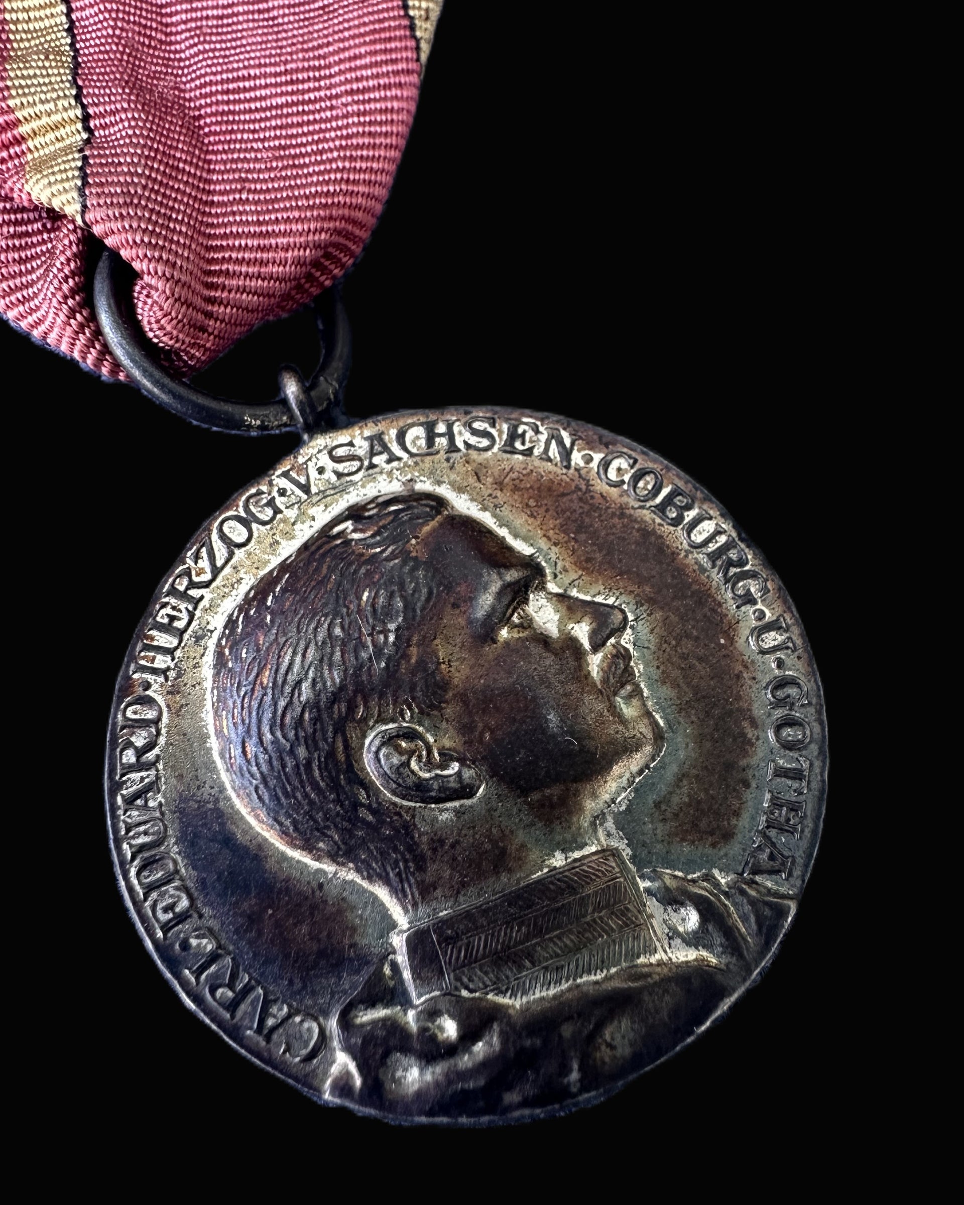 SAXE-COBURG AND GOTHA MEDAL FOR MERIT IN WAR WITH SWORDS – DUKE CARL EDUARD