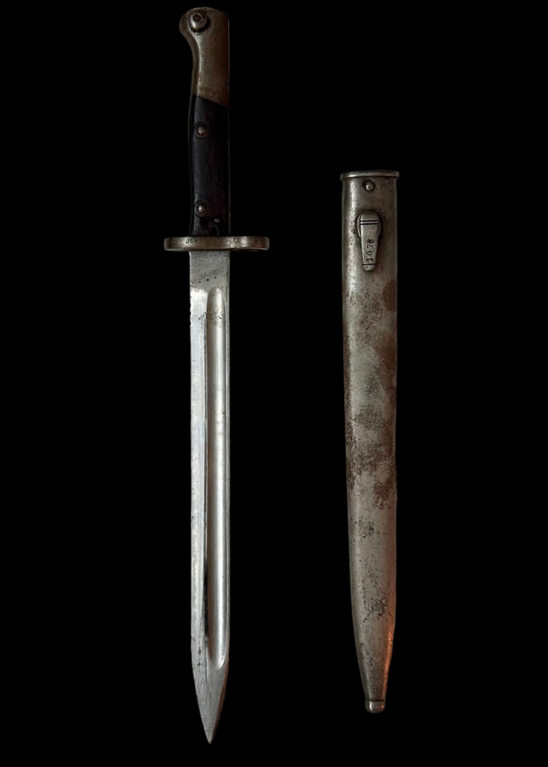 Imperial German M1898/05 “Butcher Blade” Bayonet with Scabbard