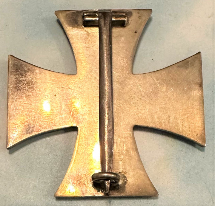 German Iron Cross 1914 1st Class in Original Presentation Case .800 Sliver - Derrittmeister Militaria Group