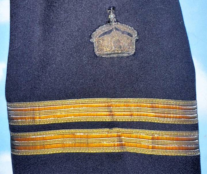 German Naval Dress Tunic for an Kapitän-leutnante - Derrittmeister Militaria Group