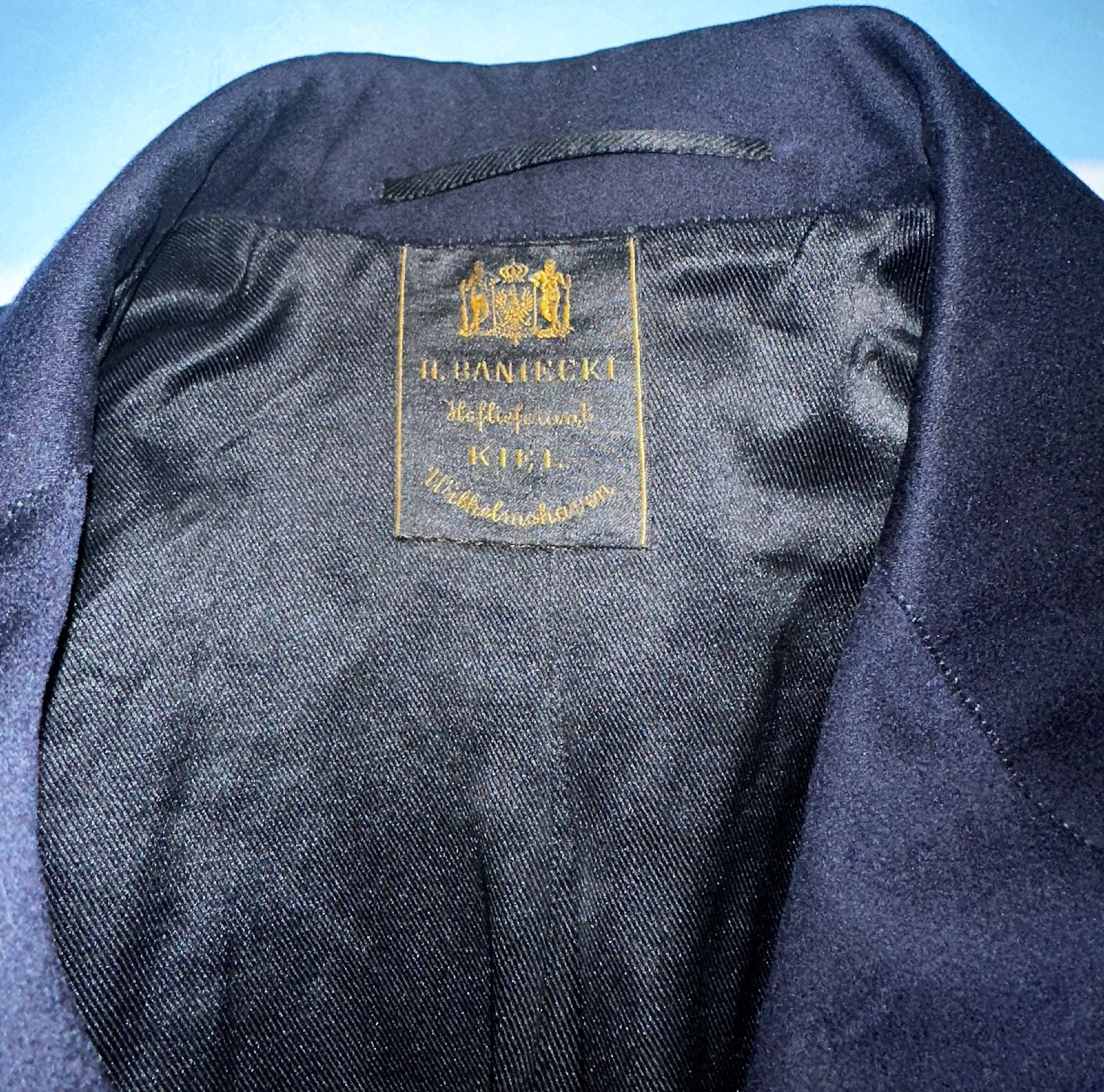 German Naval Dress Tunic for an Kapitän-leutnante - Derrittmeister Militaria Group