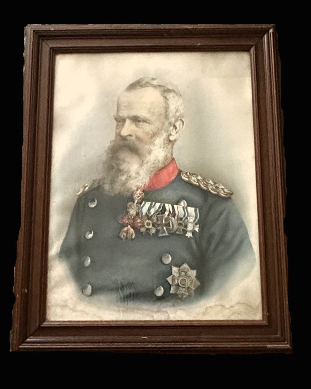 FRAMED IMPERIAL GERMAN GENERAL PORTRAIT – HAND-COLORED LITHOGRAPH WITH FULL DECORATION SET, CIRCA LATE 19TH CENTURY