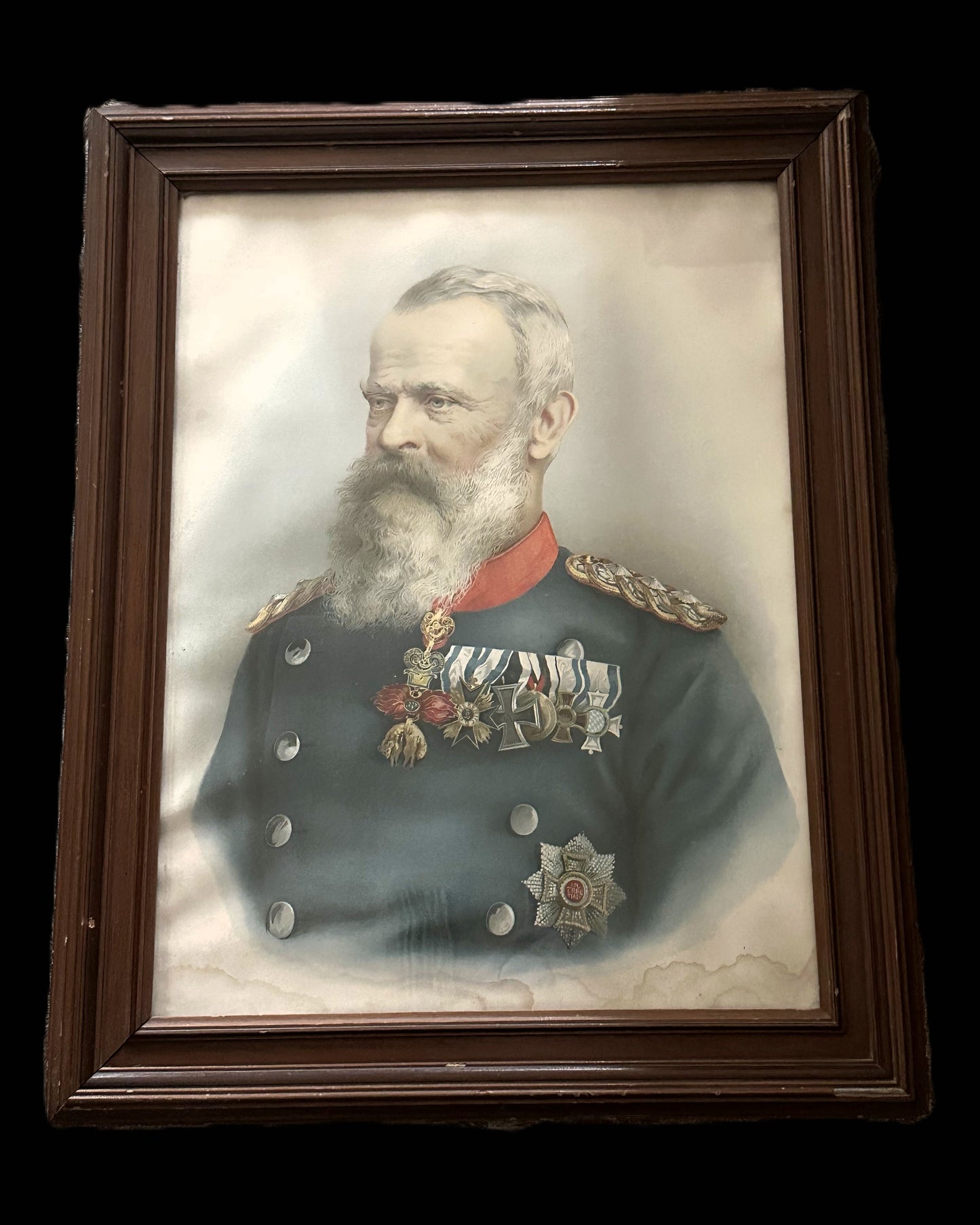 FRAMED IMPERIAL GERMAN GENERAL PORTRAIT – HAND-COLORED LITHOGRAPH WITH FULL DECORATION SET, CIRCA LATE 19TH CENTURY