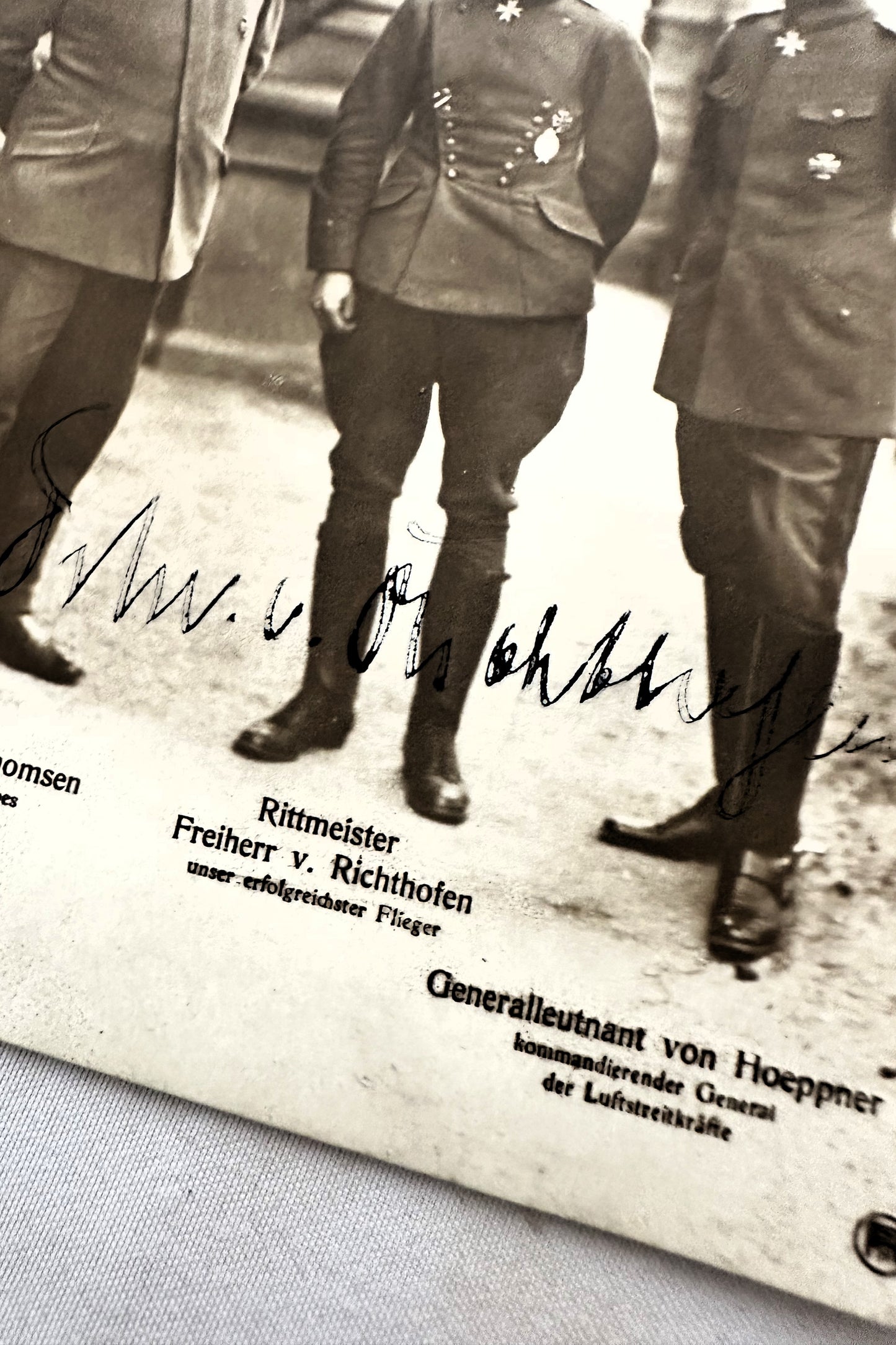 Sanke Card Nr 519 - Rittmeister Freiherr Manfred von Richthofen, Generalleutnant Ernst von Hoeppner, and Oberstleutnant Hermann von der Lieth-Thomsen - Autographed