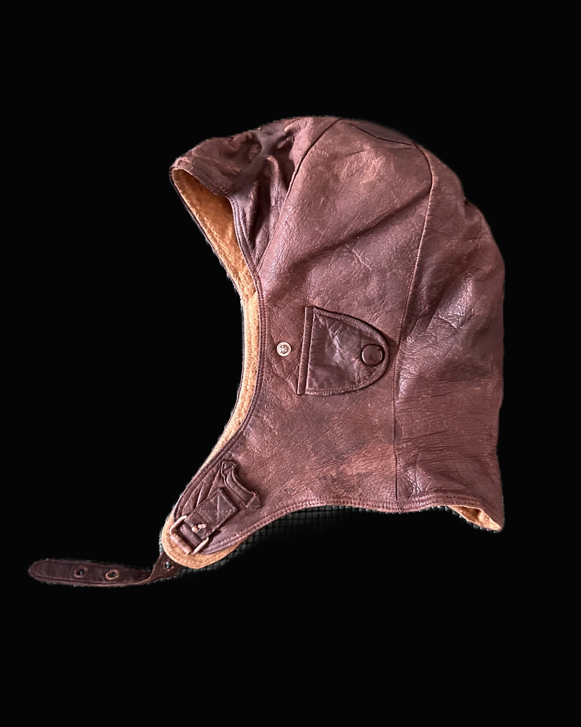 WWI German Leather Aviator’s Helmet – Classic Imperial Flight Gear with Original Details