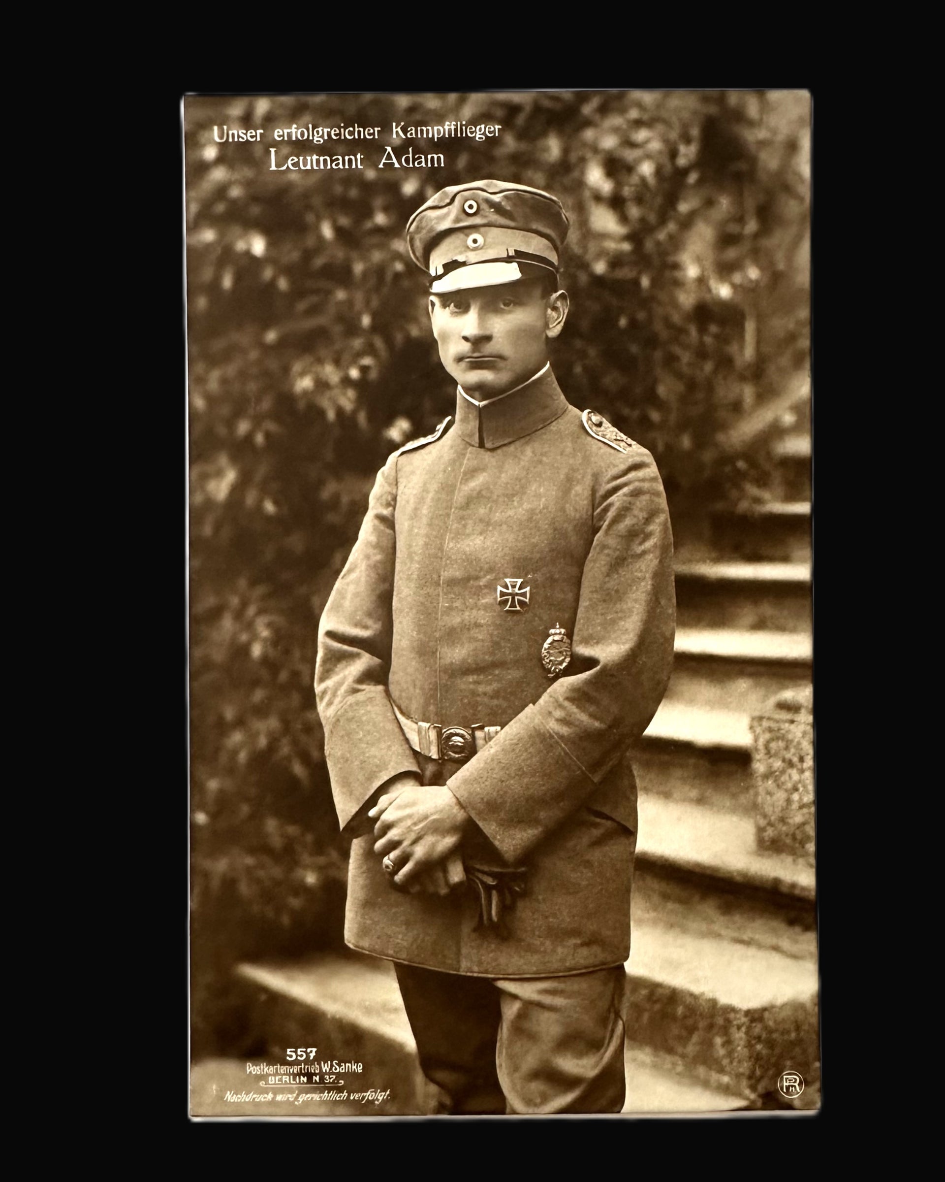 Leutnant Adam – Sanke Postcard No. 557
