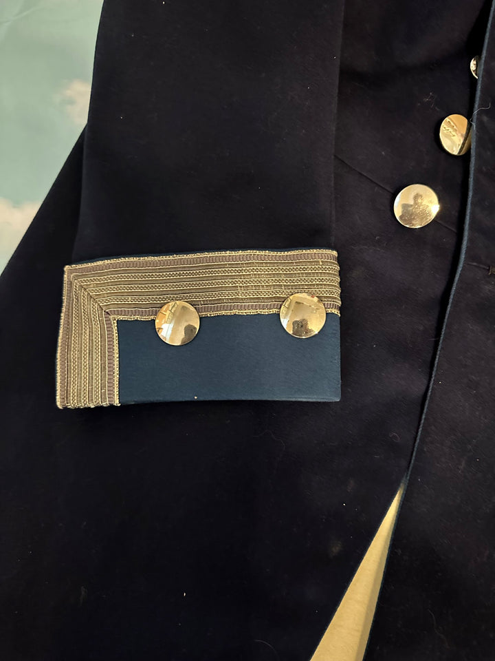 German Waffenrock for a Leutnant in Garde Kurassier Rgt - Derrittmeister Militaria Group