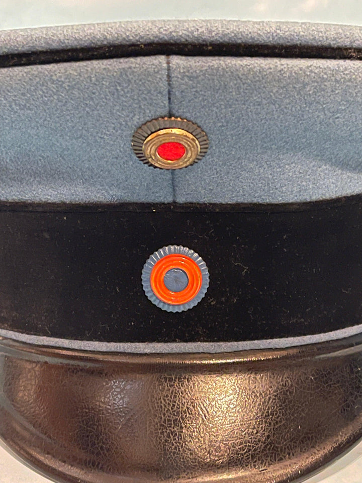 Oldenburg Schirmmutze for Officer who was a Graf in Dragoner Rgt Nr 19 - Derrittmeister Militaria