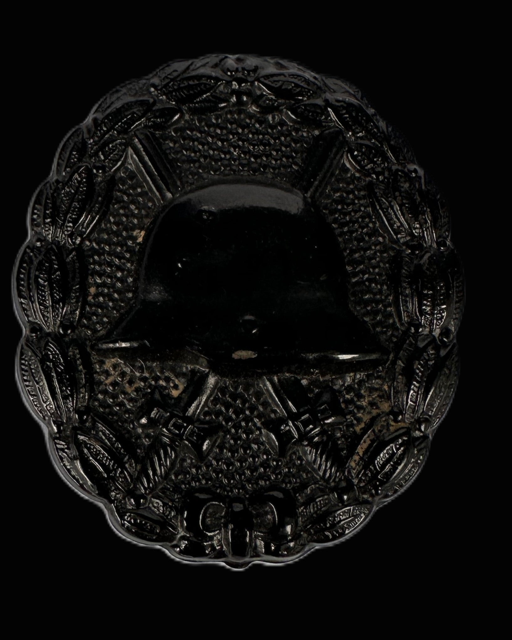 WWI German Black Wound Badge – Steel Grade with Pinback, Unmarked