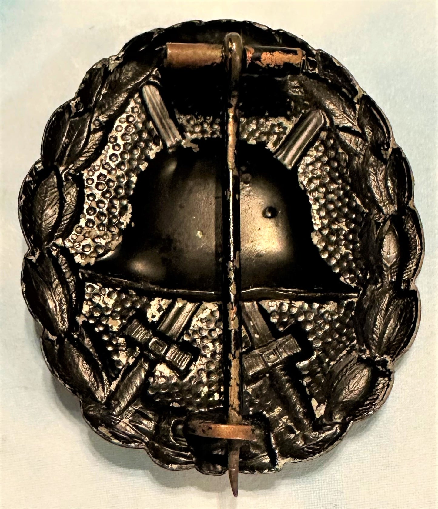 Black German WWI Army Wound Badge - A Badge of Bravery - Derrittmeister Militaria Group