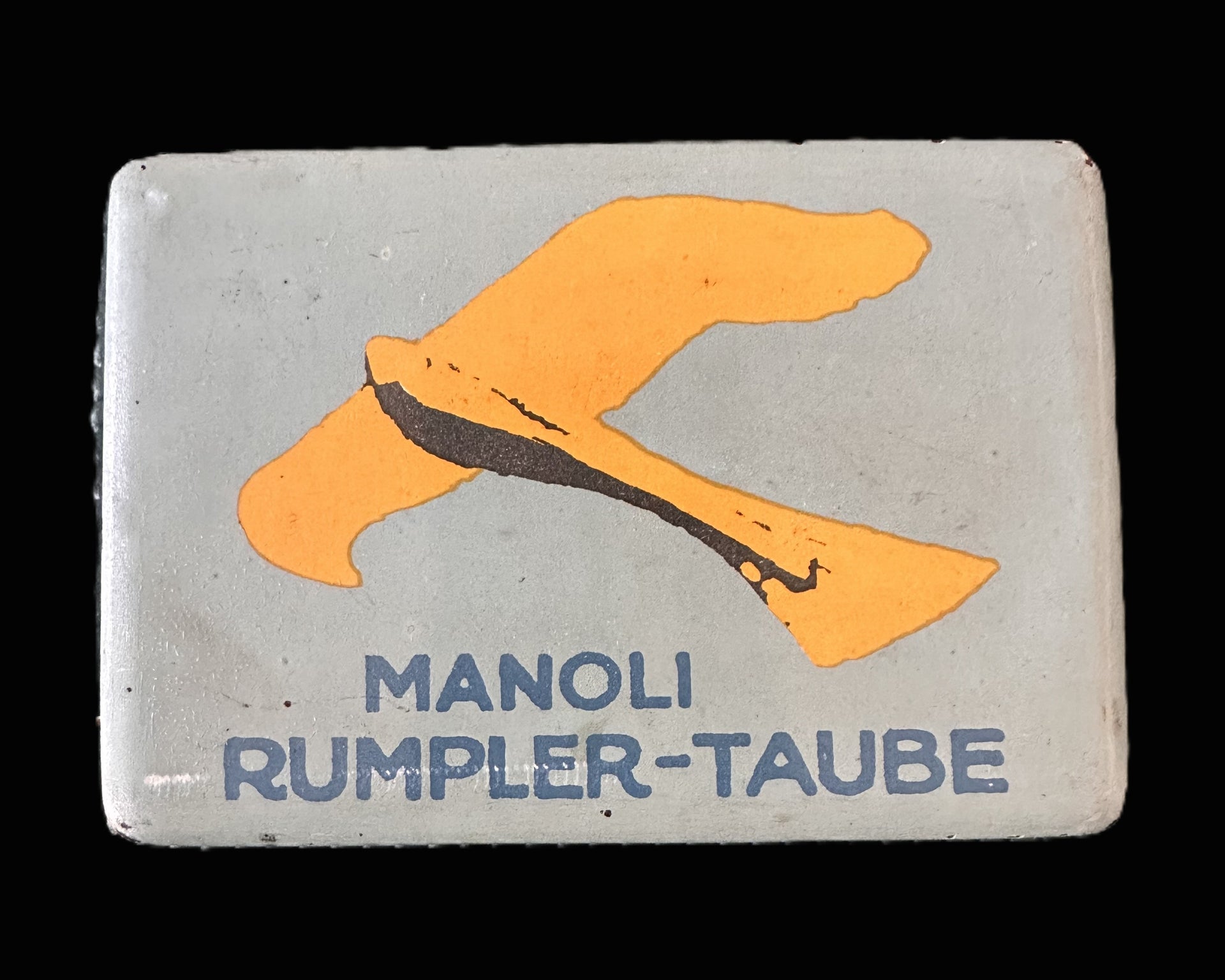 Manoli Rumpler-Taube cigarette tin – WWI-era aviation-themed German tobacco box
