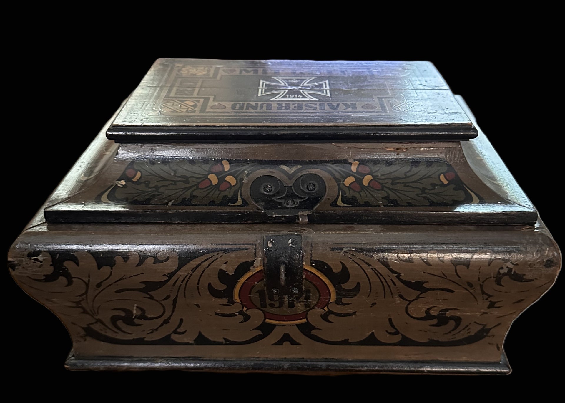 1914 WWI German Patriotic Hand-Painted Wooden Box – “Für Kaiser und Reich” Motif