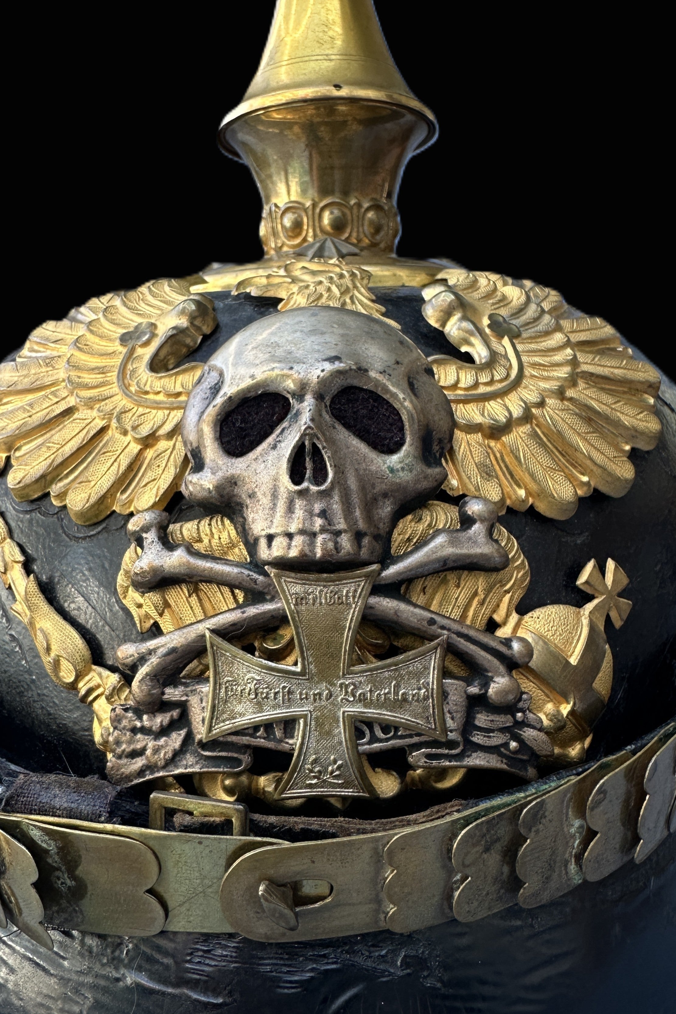 ＧＢイギリス軍/英軍＊第８英国王室付きアイルランド騎兵帽章（実物） Original British Victorian Royal Engineer Volunteer's Blue Cloth
