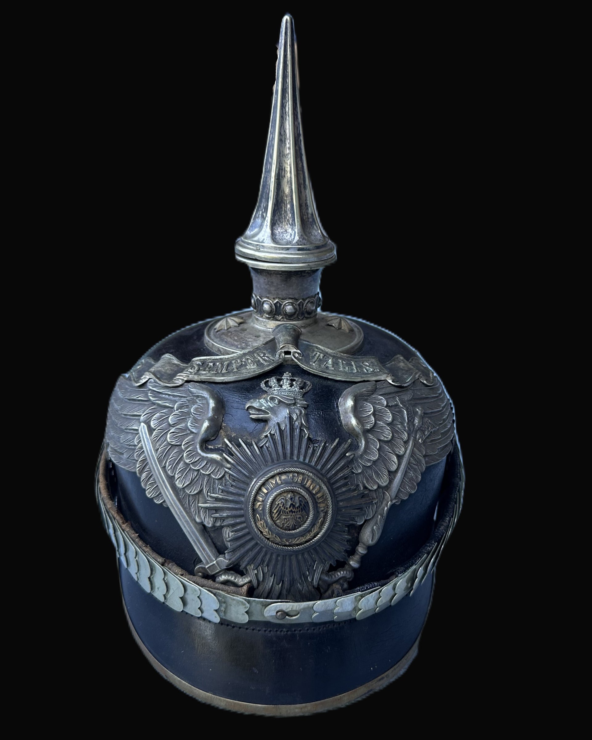Prussian 1. Garde-Regiment zu Fuß Officer Pickelhaube with “Semper Talis” Bandeau
