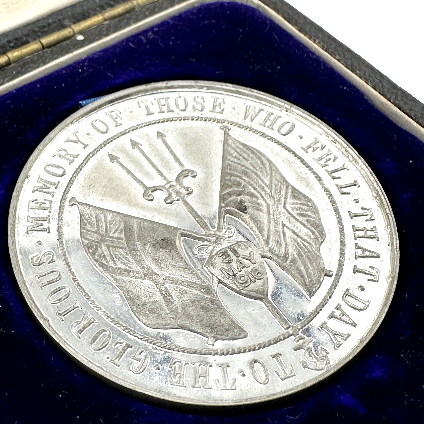 Cased British Table Medal Honoring the Sailors Who Died at the Battle of Jutland - Derrittmeister Militaria Group