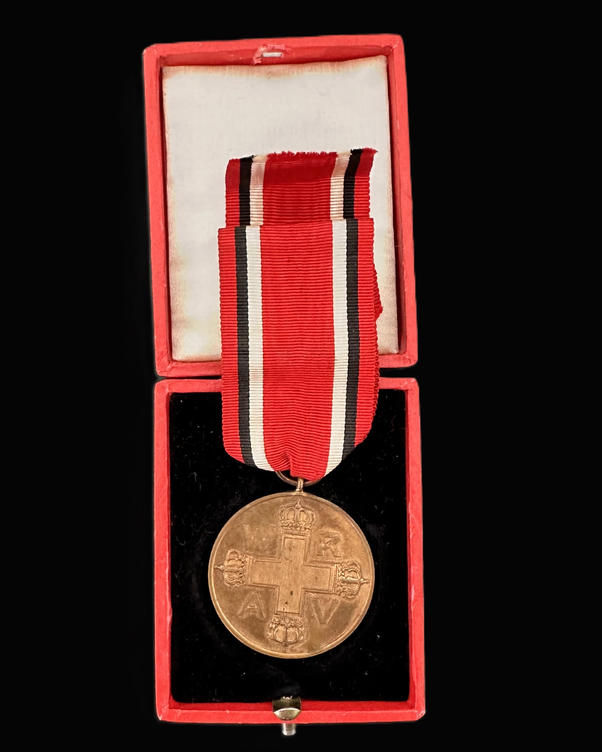 German Red Cross Merit Medal in Presentation Case - WWII Era (Bronze)