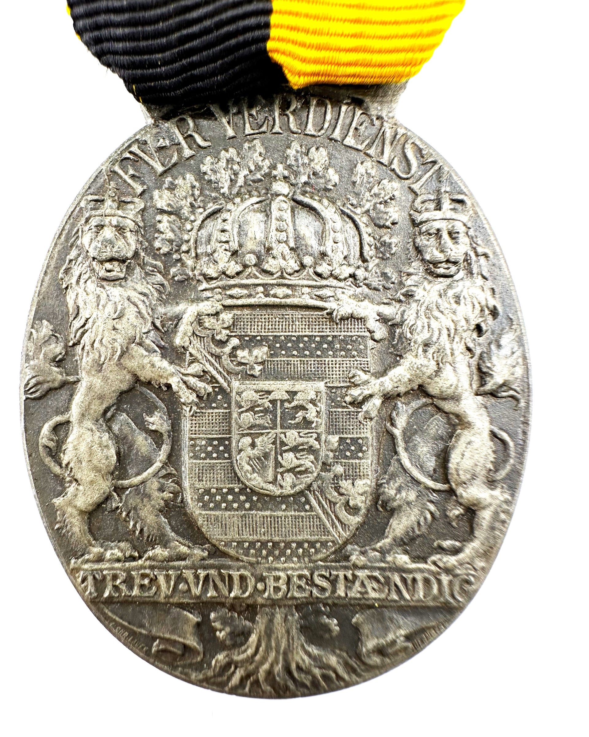 Saxe-Coburg Gotha Carl Eduard Oval Medal - Derrittmeister Militaria Group