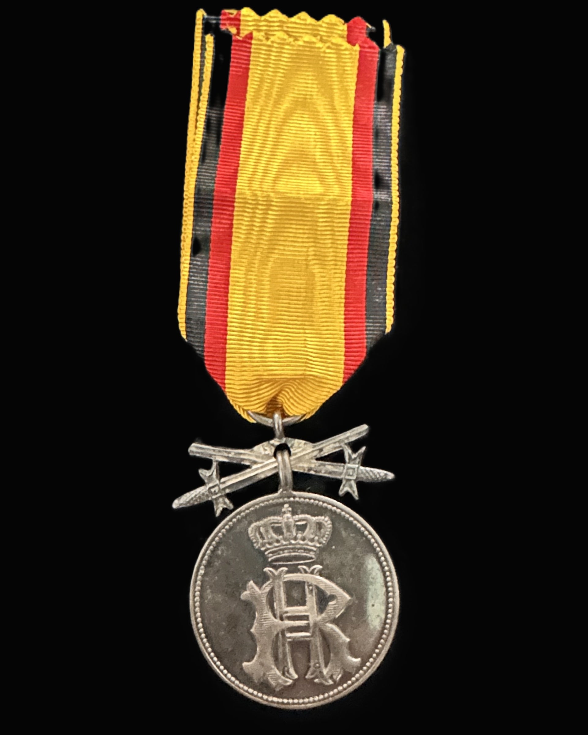Saxony – Friedrich August Medal in Silver – World War I Issue with Original Ribbon
