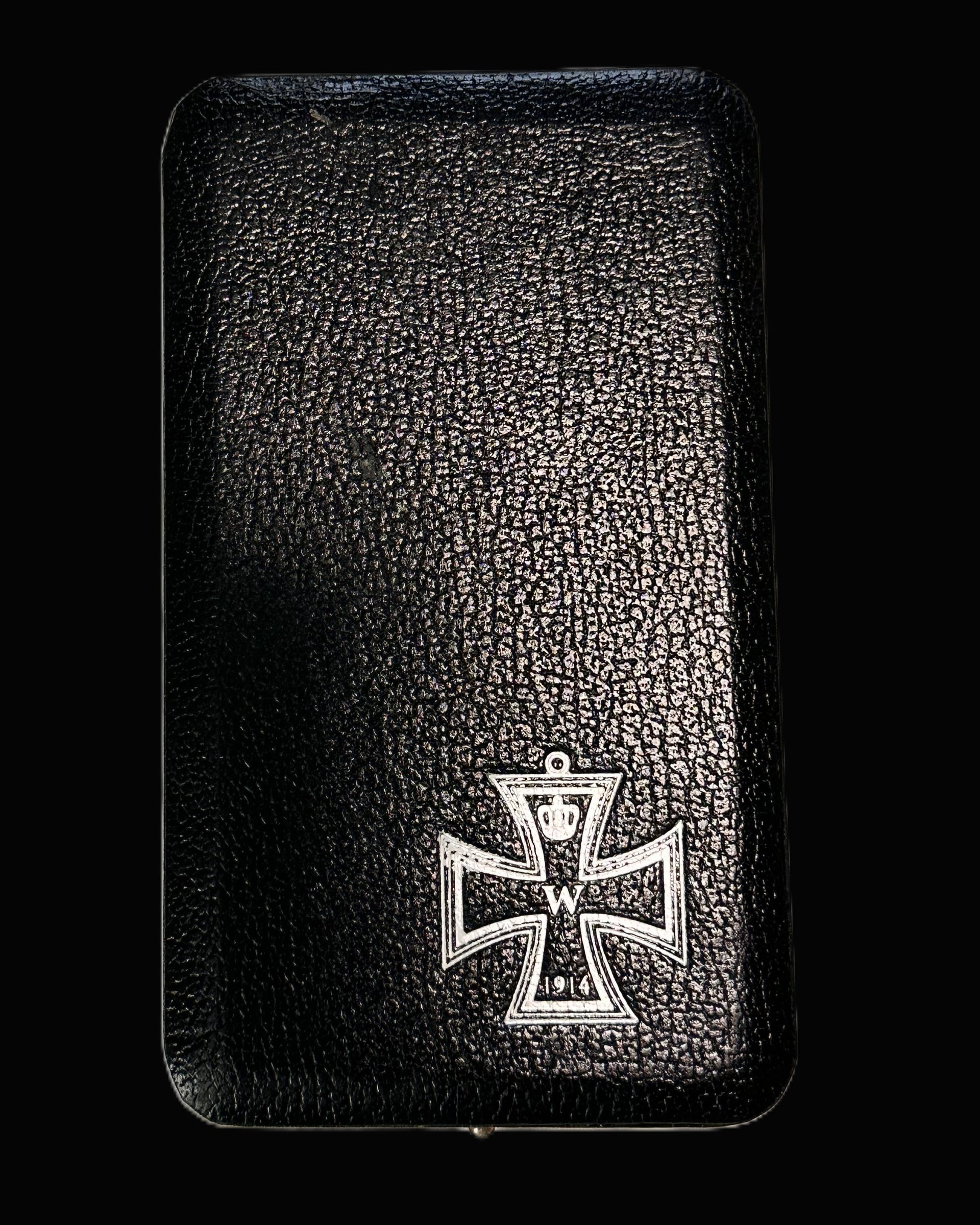 World War I German Iron Cross 1914 Presentation Case, Black Pebbled