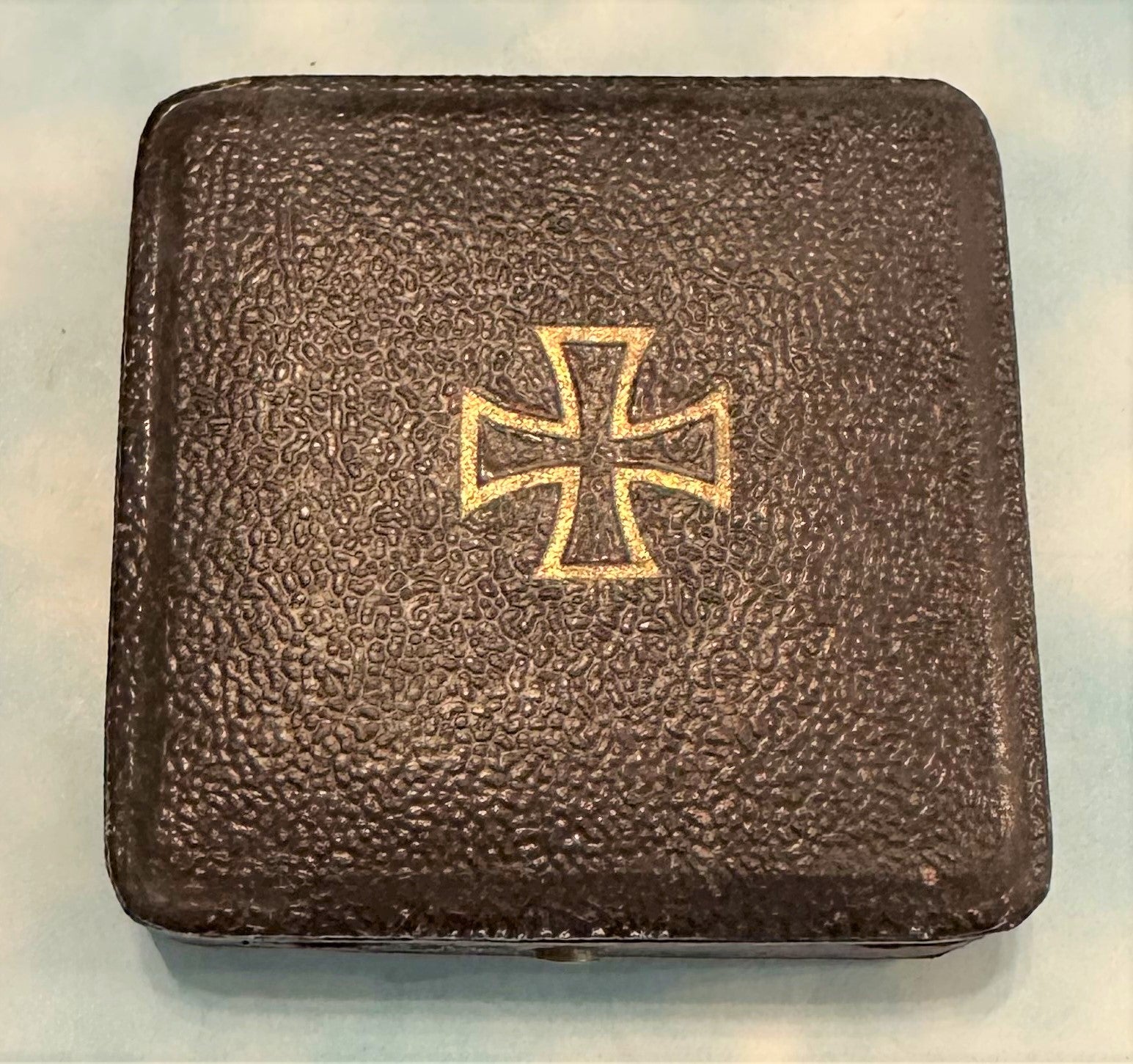 German Iron Cross 1914 1st Class in Original Presentation Case .800 Sliver - Derrittmeister Militaria Group