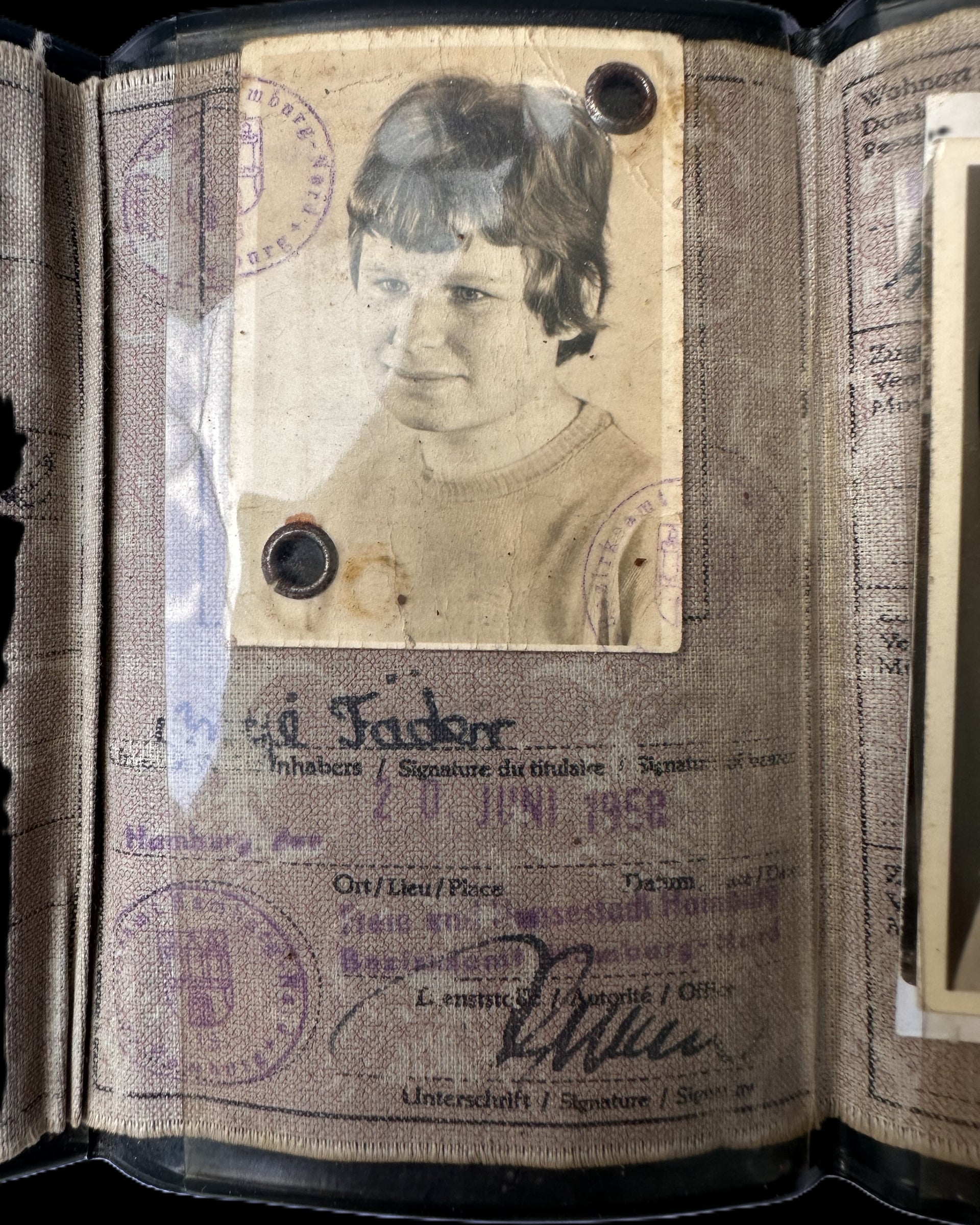 Federal Republic of Germany (West Germany) Fabric Identity Card for Lilli Fader with Original Vinyl Cover and Family Photos – Issued 1968