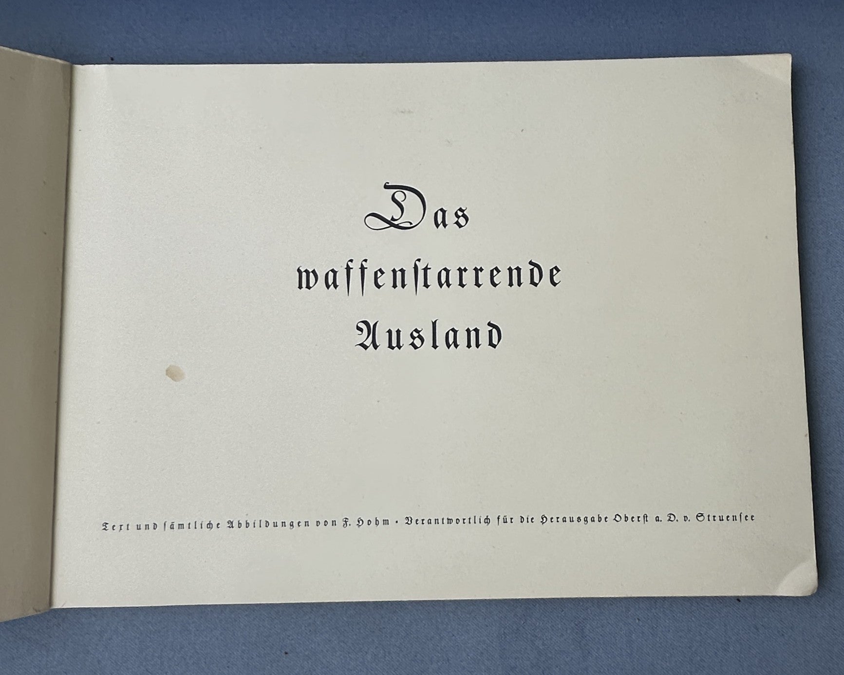 German 1934 Cigarette Card Album Das Waffenstarrende Ausland Foreign Military