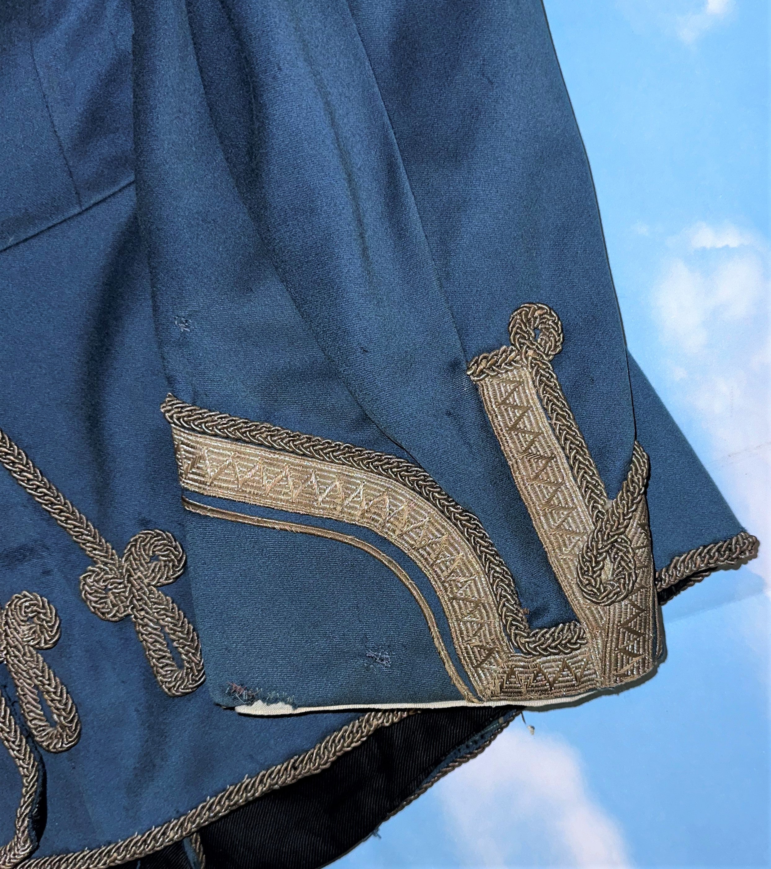 Saxon Parade Attila for Leutnant in Husaren Rgt 19 - Derrittmeister Militaria Group