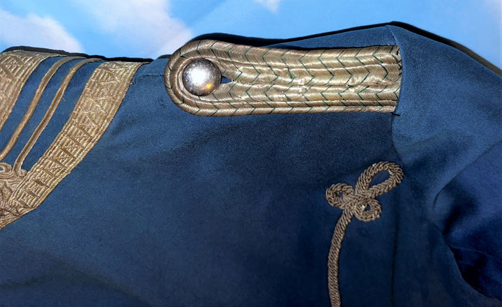 Saxon Parade Attila for Leutnant in Husaren Rgt 19 - Derrittmeister Militaria Group