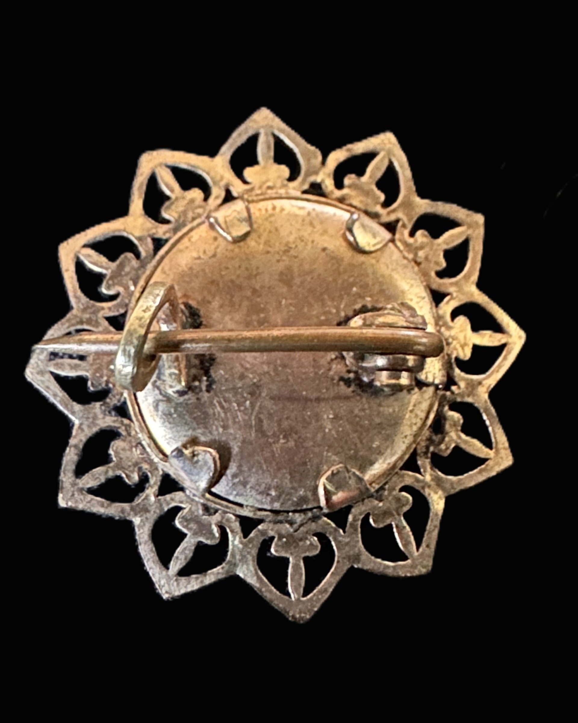 Imperial German Navy Portrait Brooch – Sailor of S.M.S. Iltis
