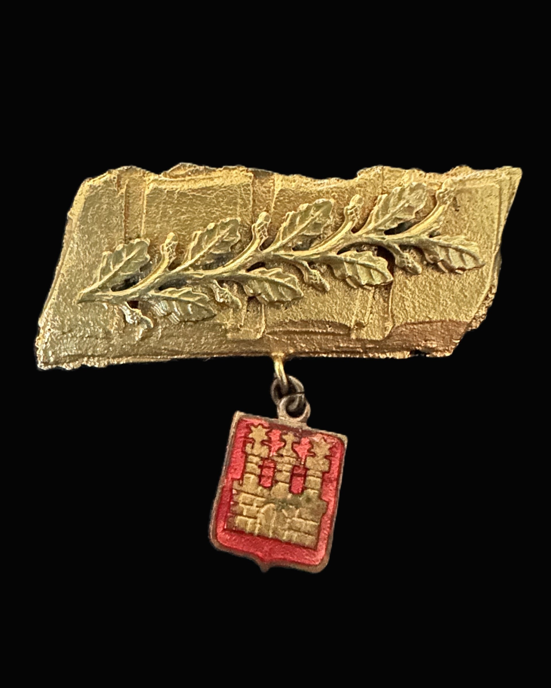 Hamburg Oak-Sprig Brooch with Enamel City Arms, c.1905–1930