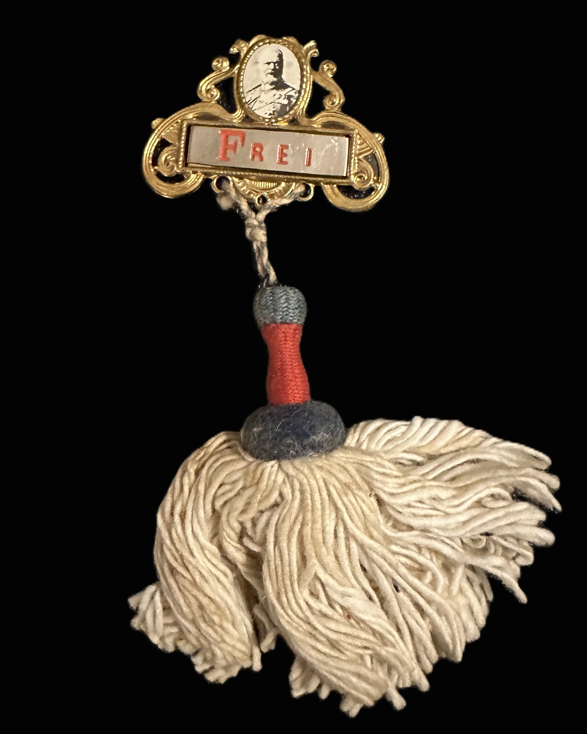 Imperial German Patriotic Tassel Brooch “Frei” with Hindenburg Portrait