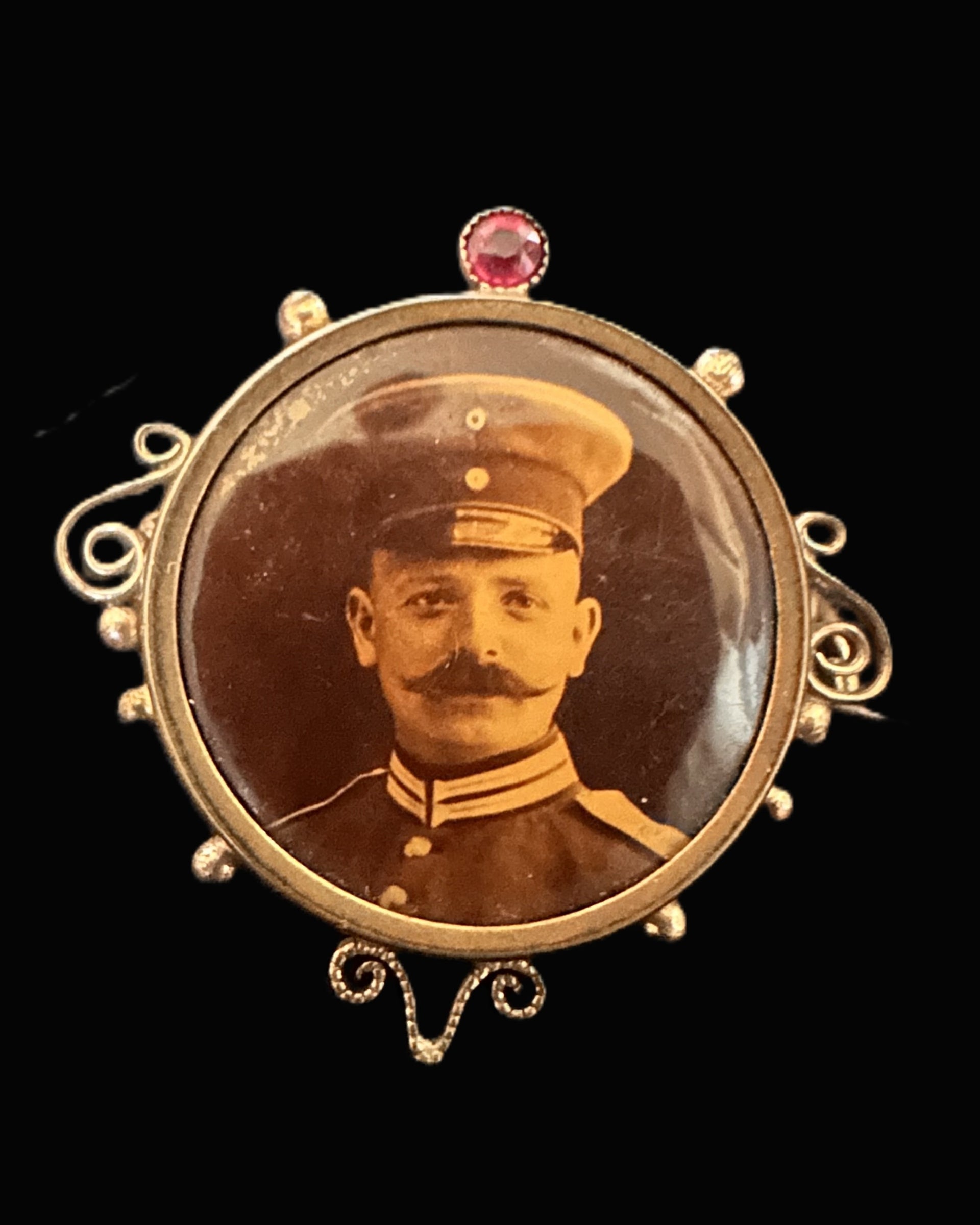 Imperial German Officer Portrait Brooch with Gilded Filigree Frame