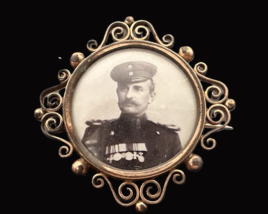 Imperial German Officer Portrait Brooch – Gilded Filigree Setting