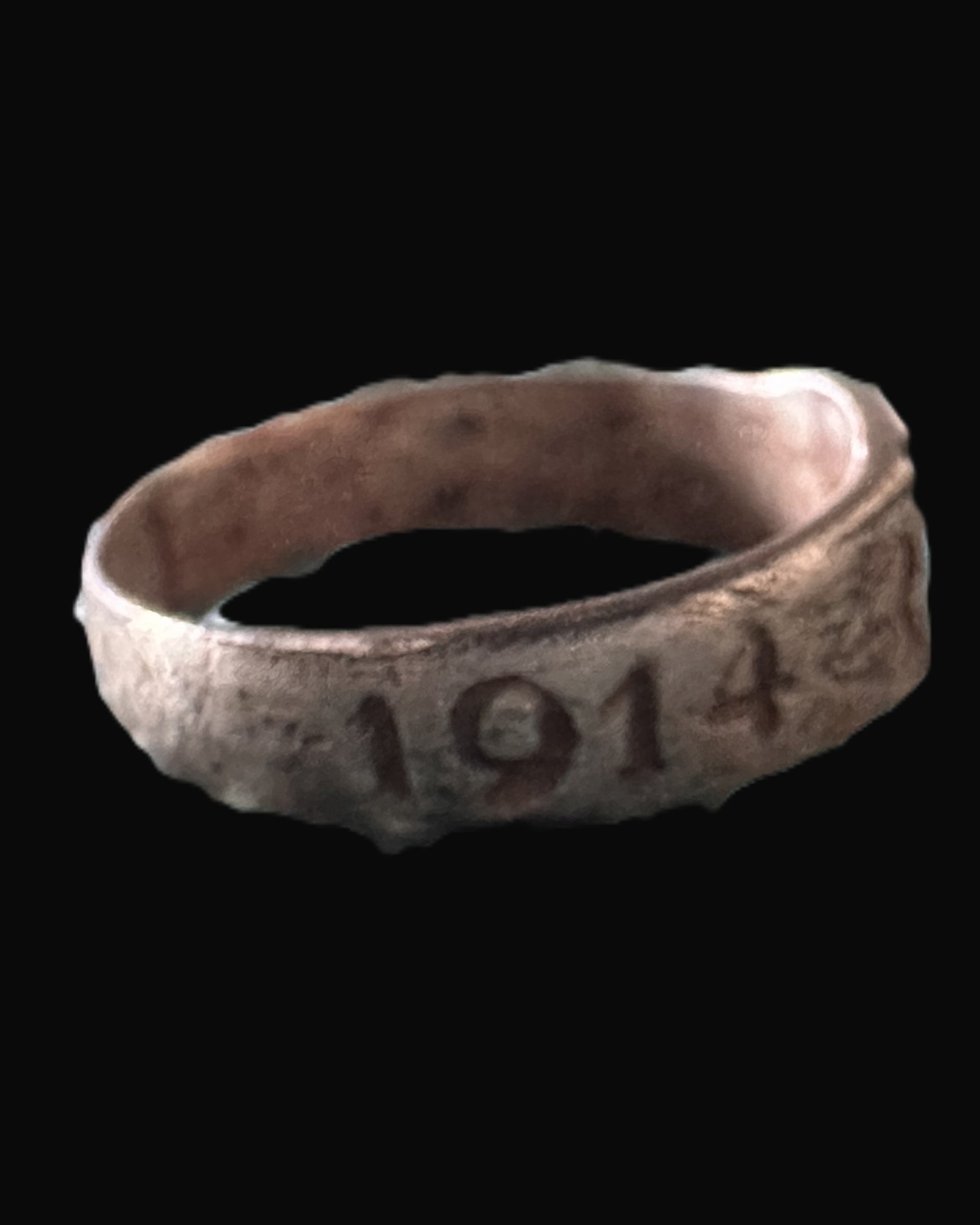 WWI Trench Art Ring – Hand-Carved “1914–1917” Brass Band