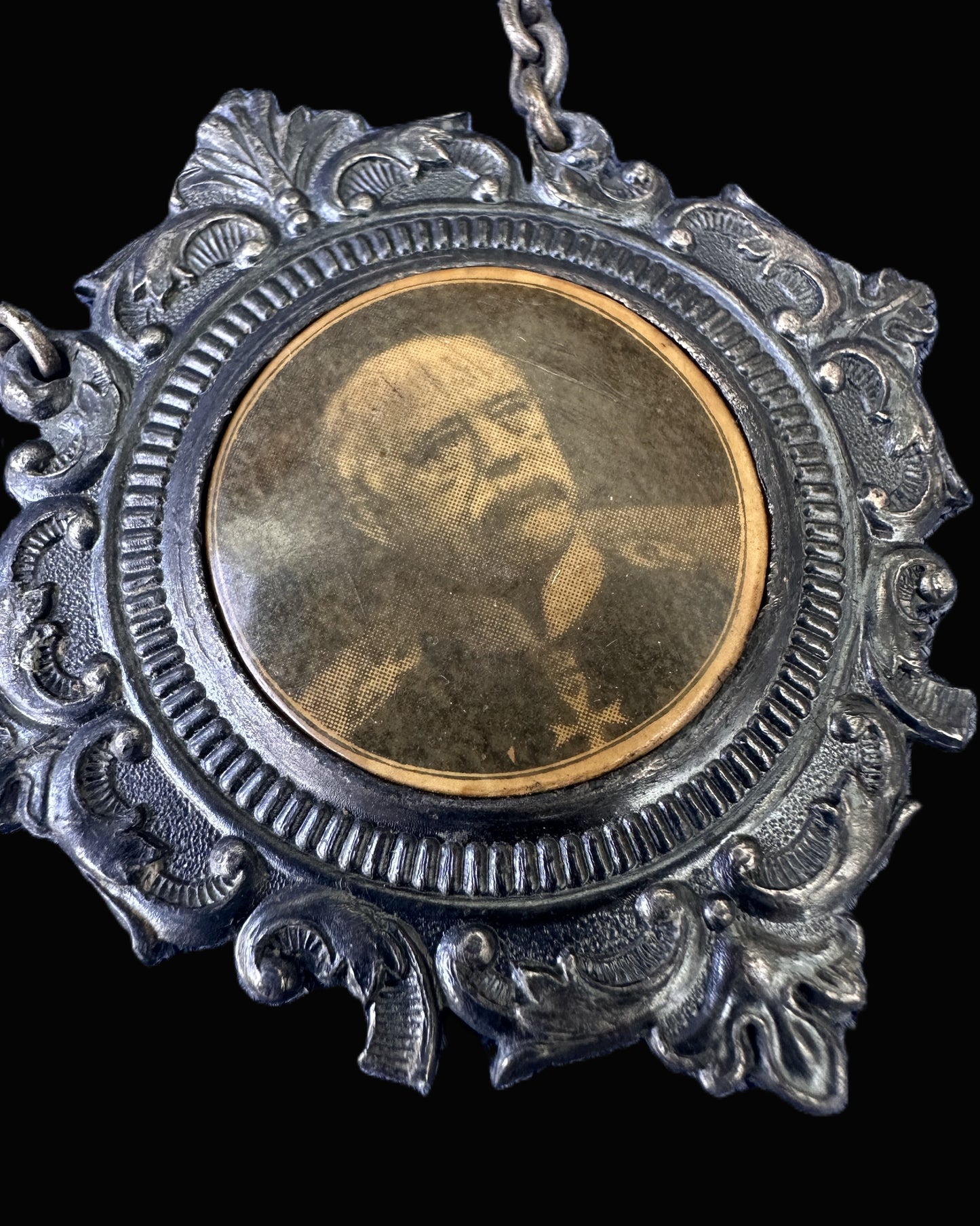Decorative “The Bismarcks” Commemorative Badge Featuring Otto von Bismarck