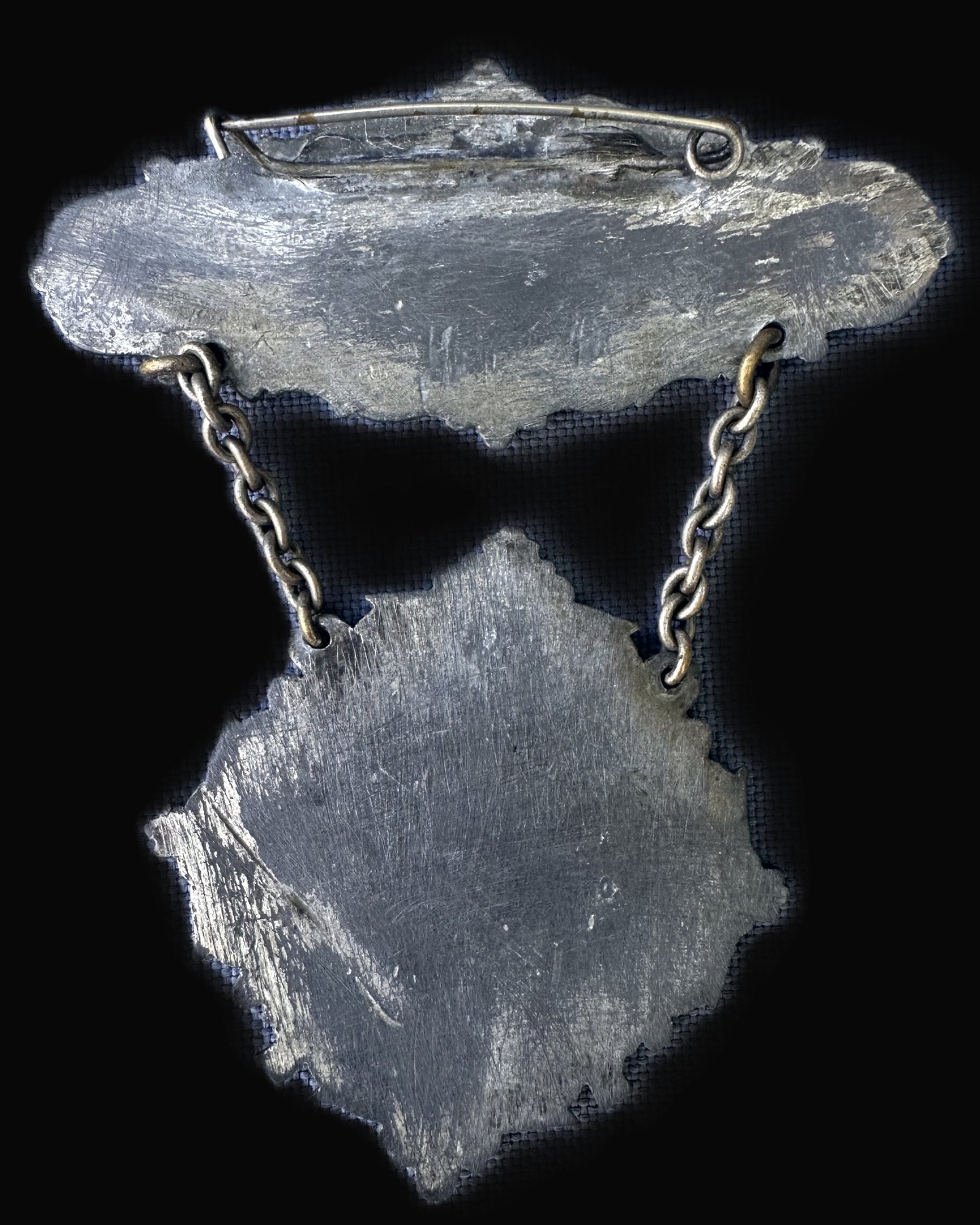 Decorative “The Bismarcks” Commemorative Badge Featuring Otto von Bismarck