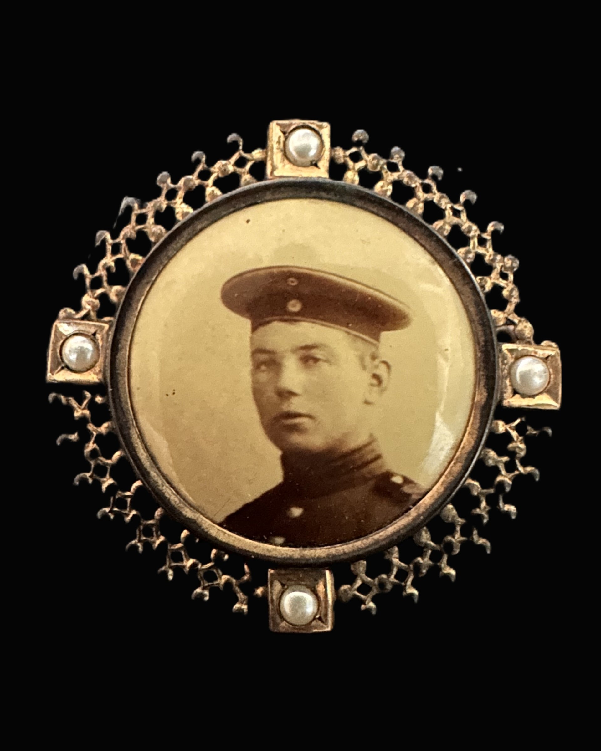 WWI German “Sweetheart” Photo Brooch