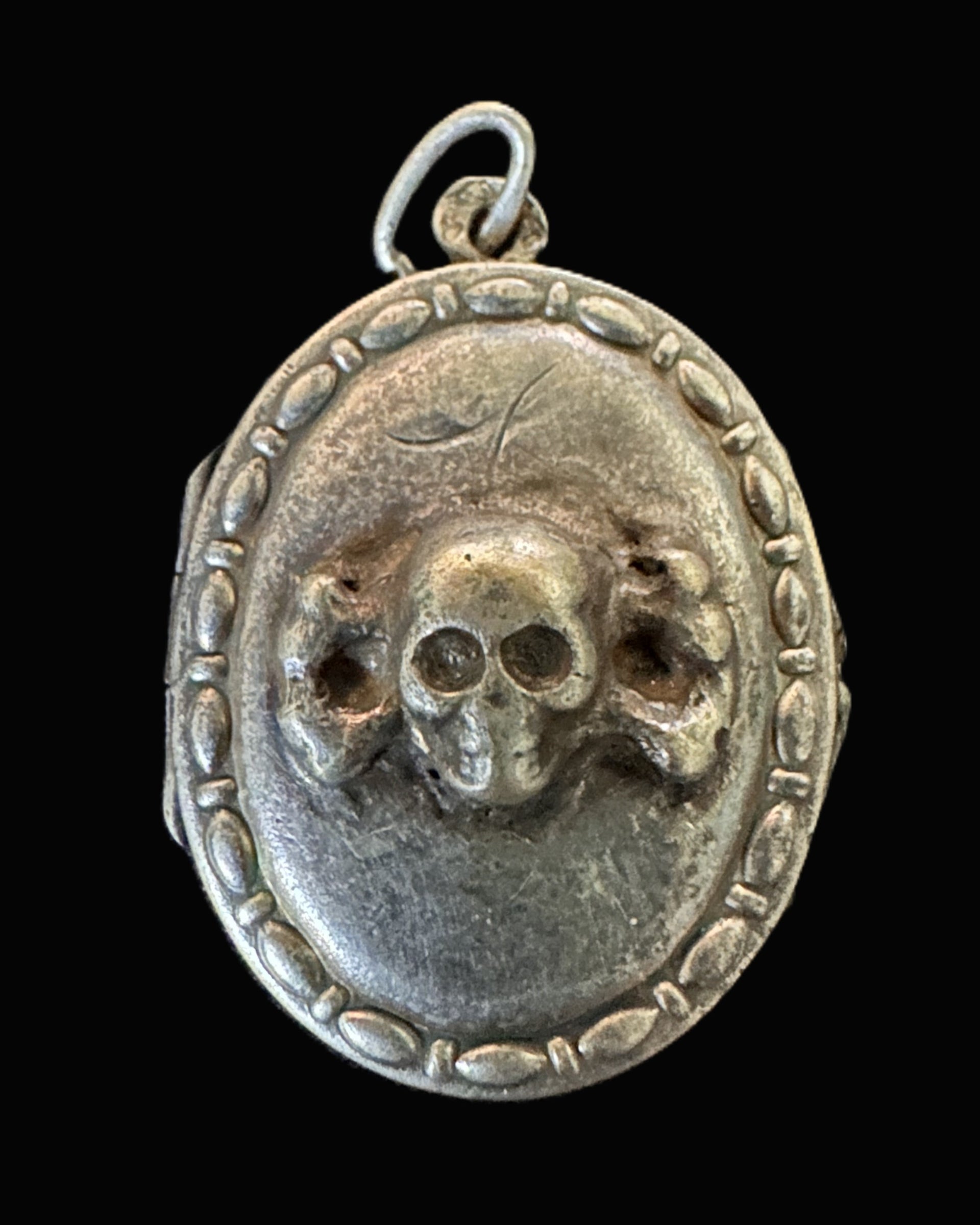 German Silver Totenkopf Locket Linked to Prussian Leib-Husaren Tradition