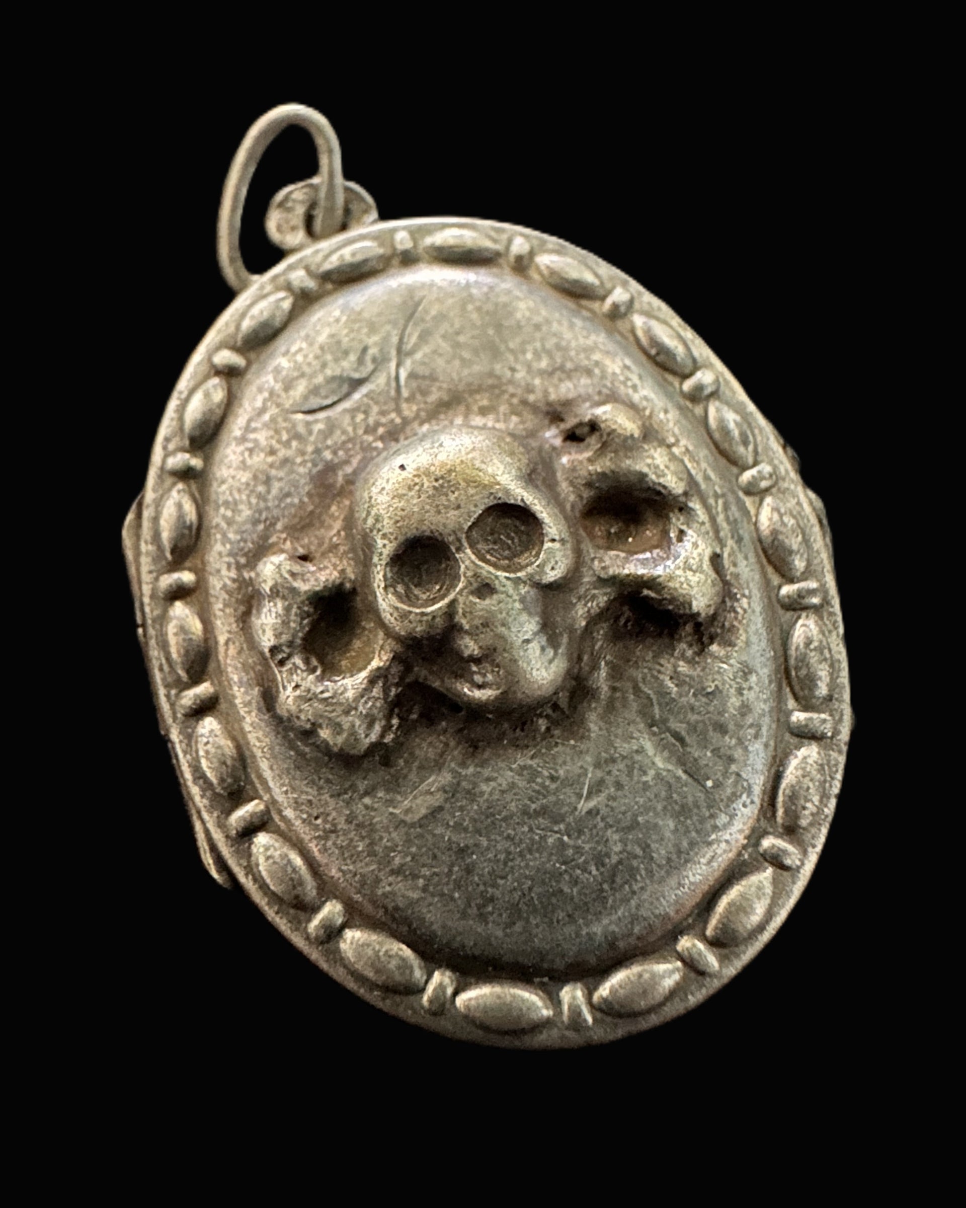 German Silver Totenkopf Locket Linked to Prussian Leib-Husaren Tradition