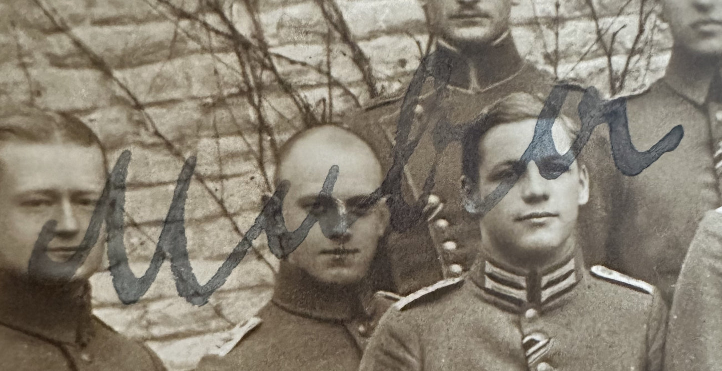 German WWI Fighter Pilot Group Photo – Featuring autograph of Franz Mulzer, Pour le Mérite Winner