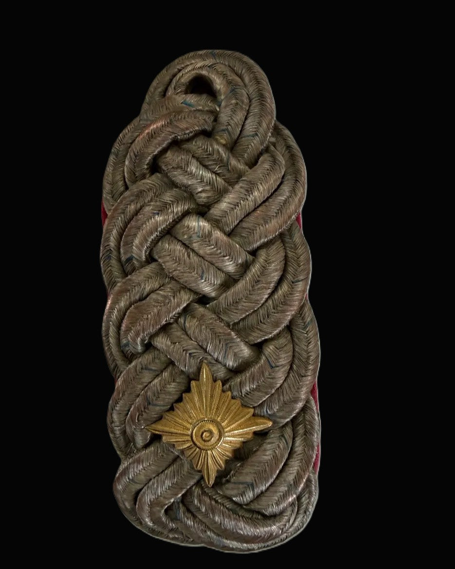 Imperial German Dragoon Regiment Oberstleutnant Shoulder Board Crimson Underlay