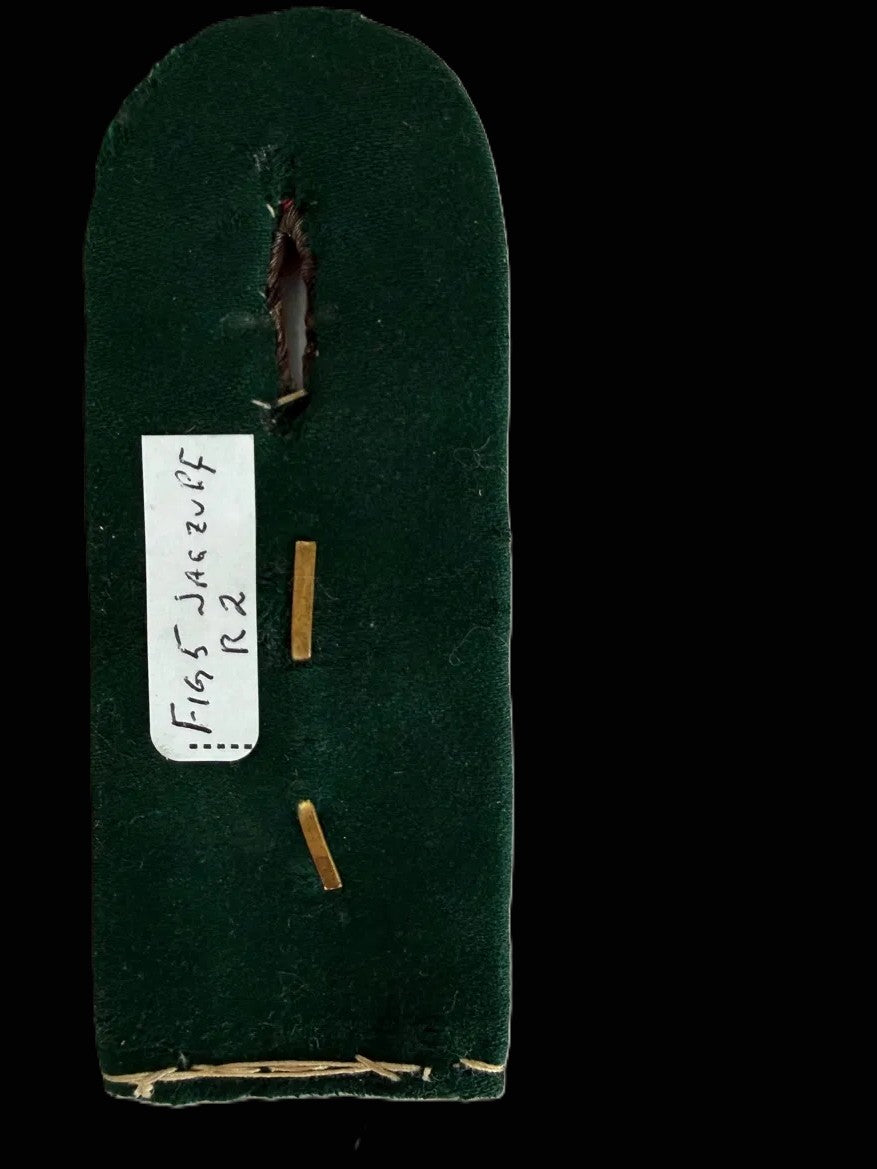 Imperial German Jager zu Pferde Regiment 2 Leutnant Shoulder Board Green Red