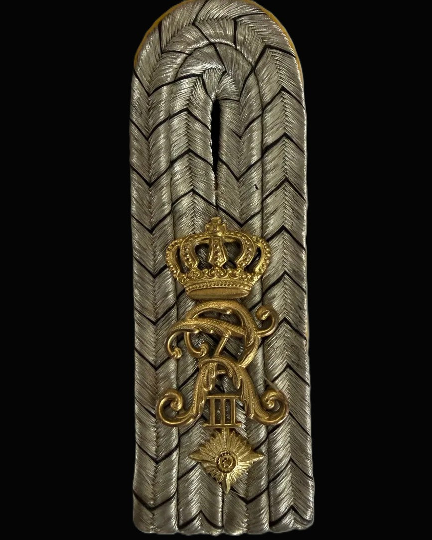 Imperial German Officer Shoulder Board Crowned Cypher Dragoon 8 or Grenadier 1