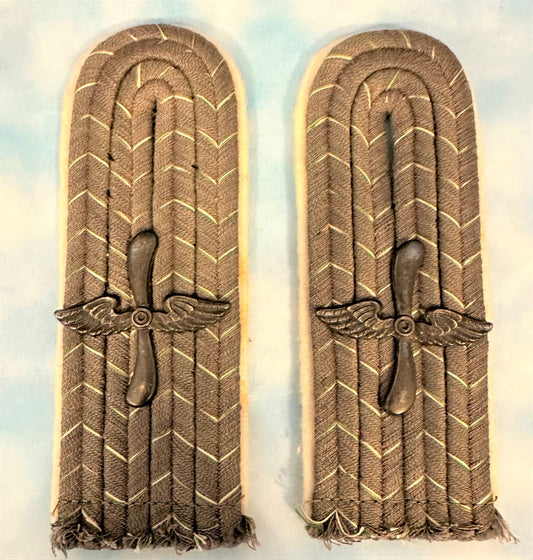 Saxony Shoulder Boards for a Leutnant Air Service M1915 - Derrittmeister Militaria Group
