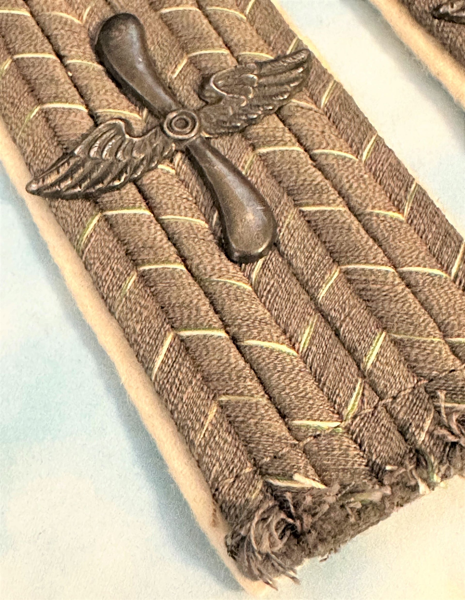 Saxony Shoulder Boards for a Leutnant Air Service M1915 - Derrittmeister Militaria Group