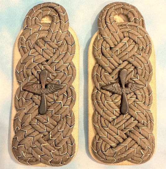 Original Period Bavaria Shoulder Boards for a Major in the Air Service M1915 - Derrittmeister Militaria Group
