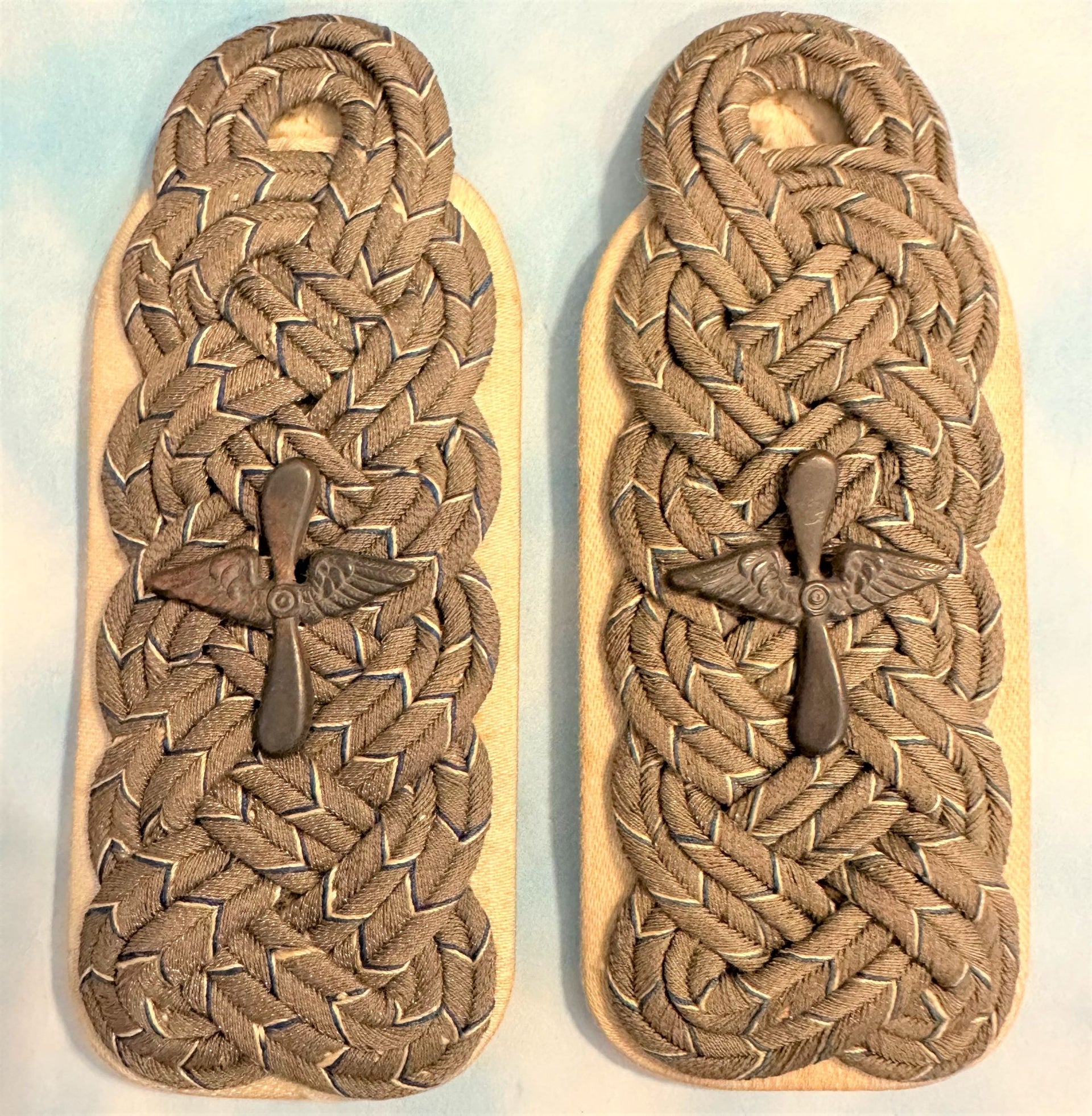 Original Period Bavaria Shoulder Boards for a Major in the Air Service M1915 - Derrittmeister Militaria Group