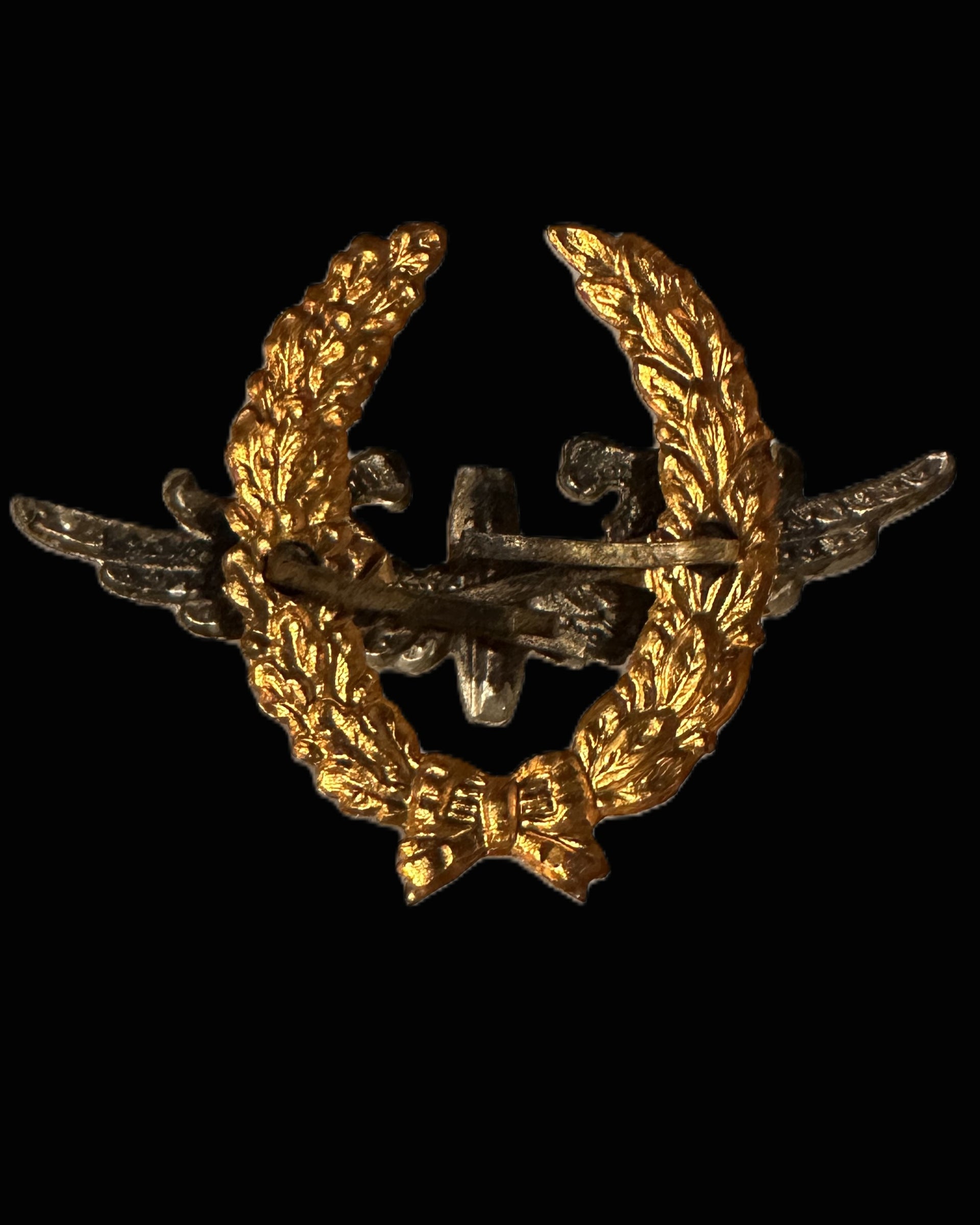 Imperial German Automobile Club Winged Wheel Wreath Cap Badge