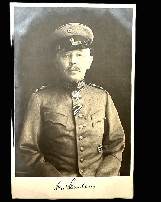 Autographed Postcard of German Officer von Heeßen