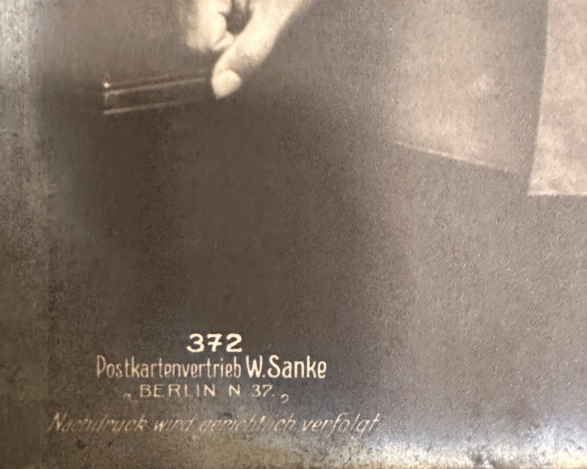 WWI German Sanke Postcard – Leutnant Leffers †, No. 372